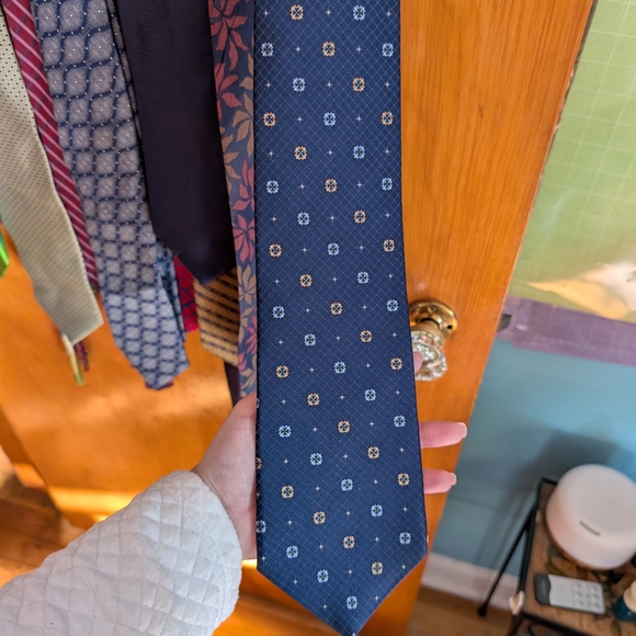 Assorted Colorful Ties Collection - Picture 2 of 16